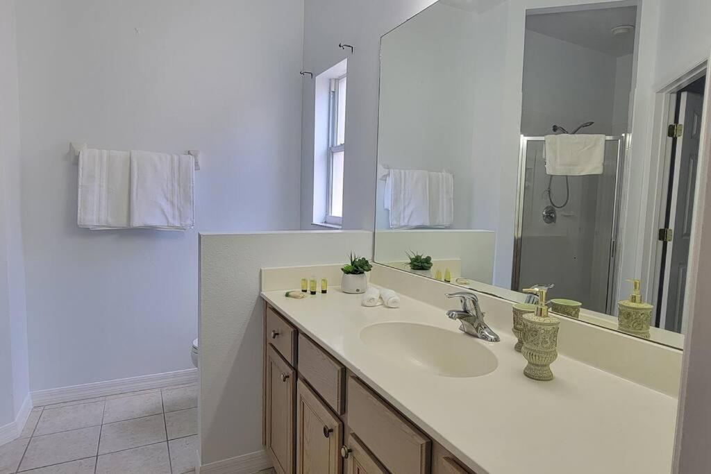 Beautiful, Home In A Gated Community كيسيمي المظهر الخارجي الصورة